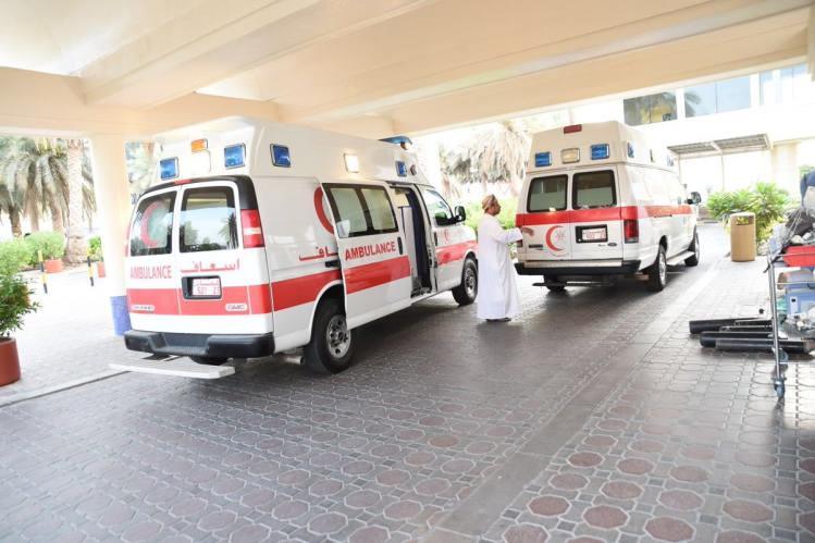 عُمان تستعد لإعصار مكونو: إغلاق طرق وقطع الكهرباء واستنفار شامل.. فيديو