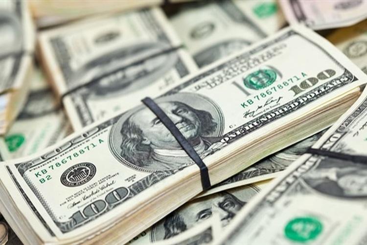 الذهب يرتفع مع انخفاض الدولار