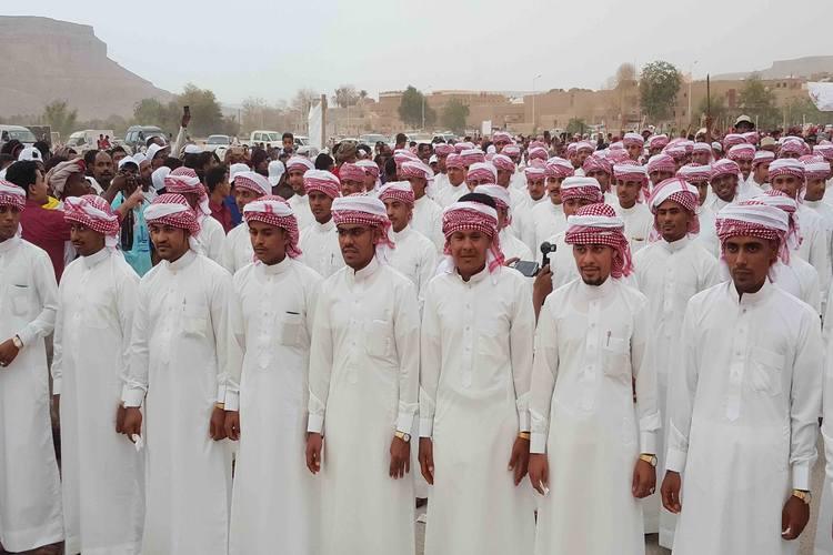 دمون حضرموت تختتم مهرجان الحياة السابع لزفاف 136 عريساً وعروس