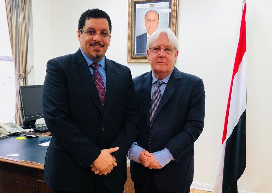 مندوب اليمن بن مبارك يلتقي المبعوث الأممي قبل يوم من اجتماع مجلس الأمن