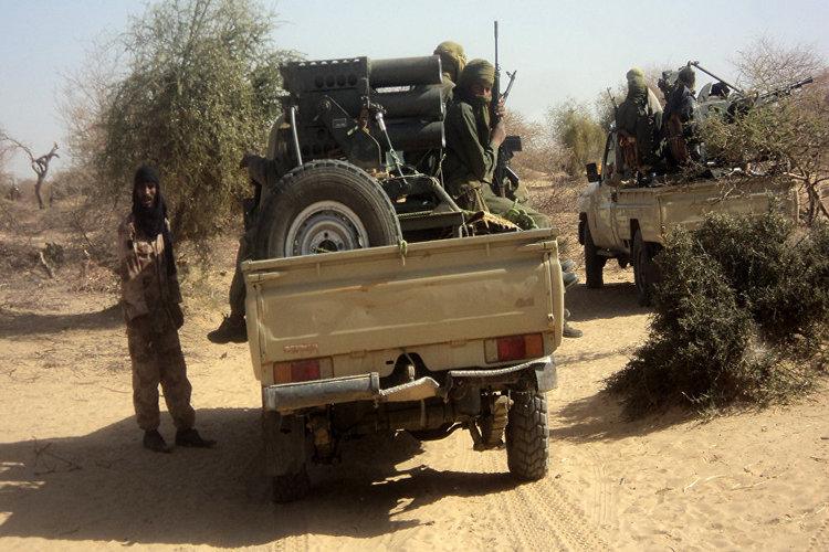 مقتل 5 جنود بهجوم استهدف نقطة عسكرية في أبين