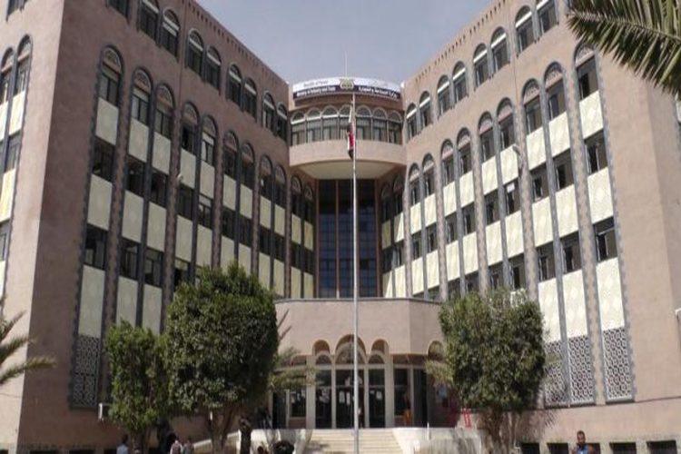 إغلاق مصانع شملان وحدة وصنعاء للمياه المعدنية بسبب رفعها الأسعار