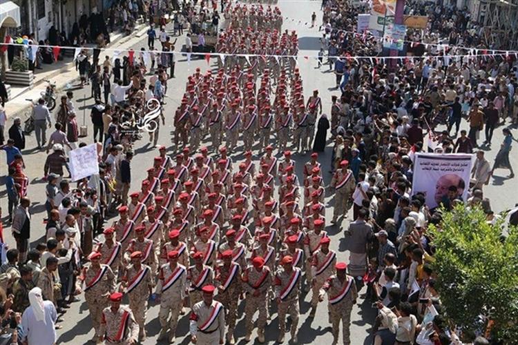 تعز: احتفاء رسمي وشعبي وعرض عسكري بالعيد الـ56 لثورة الـ26 من سبتمبر.. صور