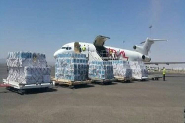 وصول طائرة تابعة لليونيسيف تحمل لقاحات إلى مطار صنعاء الدولي