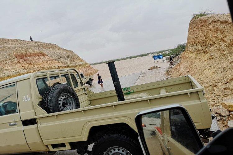 محافظ المهرة يطلق تحذيراً جديداً للمواطنين في الغيضة ومحيطها بشأن العاصفة