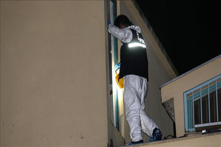 البحث الجنائي التركي يواصل التحقيق بقضية خاشقجي داخل القنصلية السعودية.. فيديو