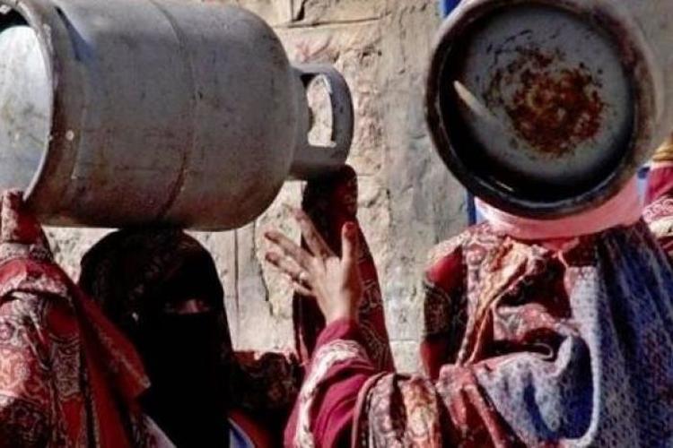 تقرير: اسطوانات الغاز المنزلي التالفة الحرب في خطف أرواح اليمنيين