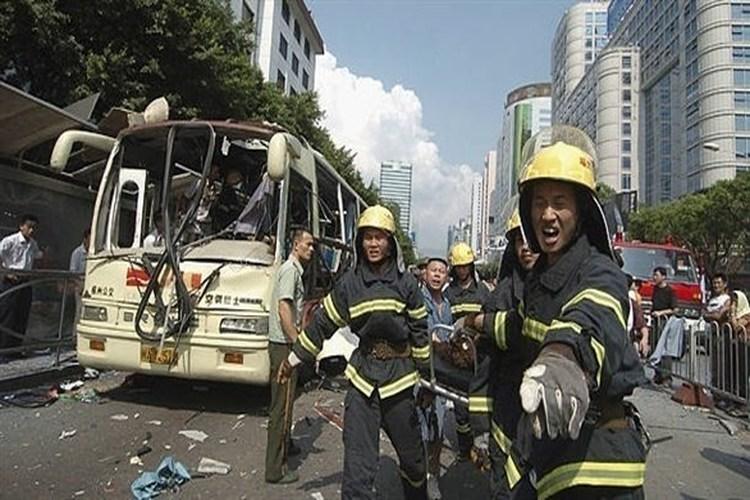 الصين: إصابة 17 شخصاً بانفجار قنبلة داخل حافلة في مدينة ليشان