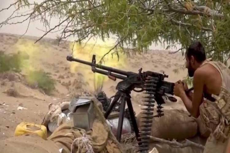 رويترز: قصف متبادل في الحديدة وهذه خطة لوليسغارد للانسحاب