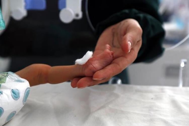 الأمم المتحدة: وفاة أم وستة مواليد في اليمن كل ساعتين