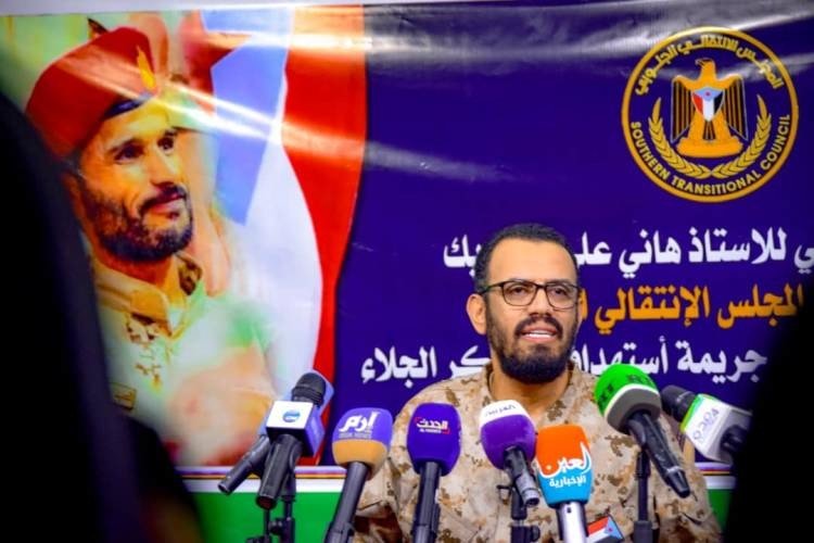 هاني بن بريك: قناتا العربية والحدث أشد إخوانية من الجزيرة