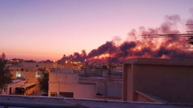بالفيديو.. السيطرة على حريقين في بقيق وخريص استهدفا بـ10 طائرات مسيرة