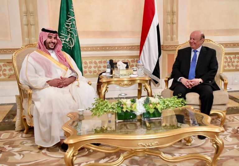 ماذا قال خالد بن سلمان عن تفاصيل اللقاء مع الرئيس هادي