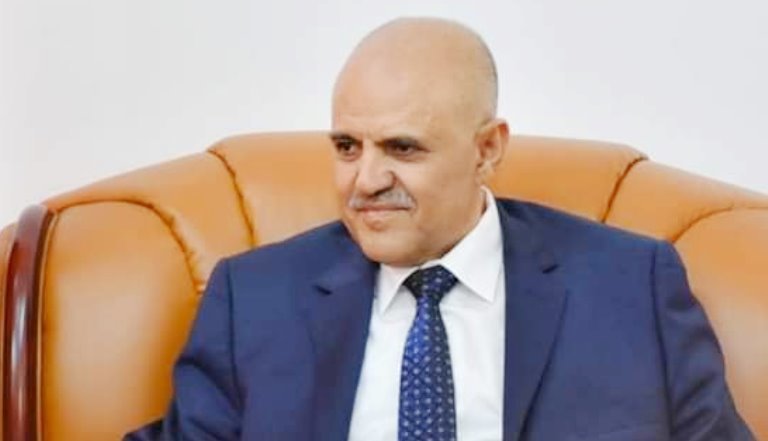 محافظ تعز يشكل لجنة مراقبة وتحقيق بمقتل نجل الذبحاني في التربة