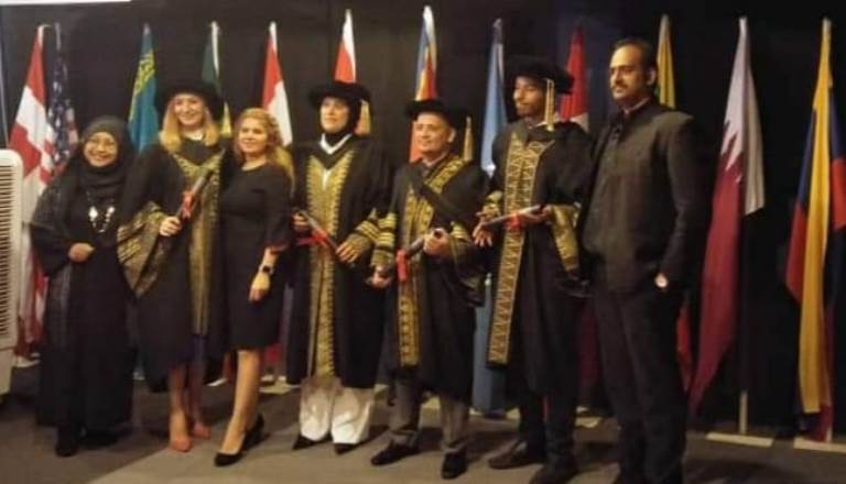 الدكتوراة من جامعة LUCT للباحث اليمني فاروق ثابت عن أول بحث في إدارة الصحافة باليمن