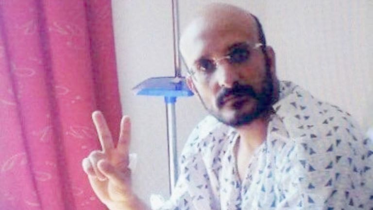 طارق صالح لشقيقه الأسير محمد: صرت أخاً لكل يمني يواجه سجانك