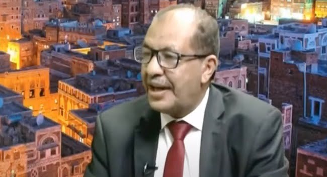 العواضي يفند المزاعم الإعلامية حول الأطماع السعودية في اليمن