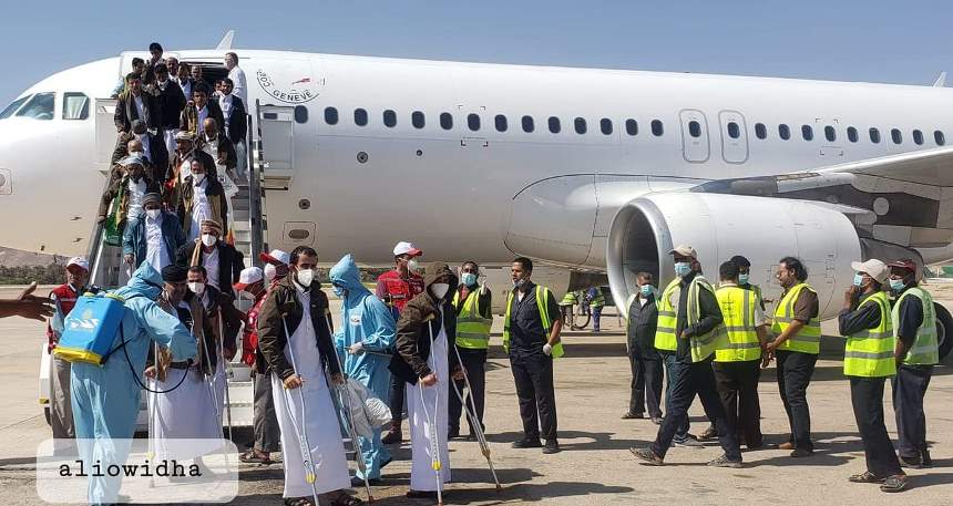 الفريق الحكومي: المفرج عنهم بحالة صحية سيئة جراء تعذيب الحوثيين
