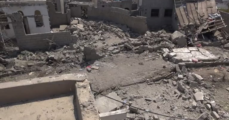 الحوثيون يكثفون استهداف قرى الحديدة ويدمرون منازل في حي منظر
