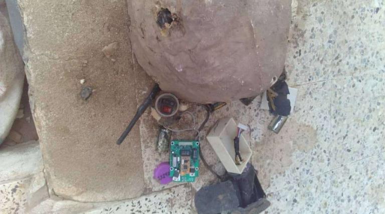 القوات المشتركة تنزع 3 عبوات ناسفة من مخلفات الحوثيين غرب تعز