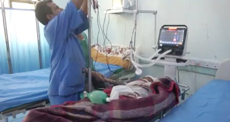 عبوة ناسفة زرعها الحوثيون تقتل وتصيب 12 مدنياً في الحديدة