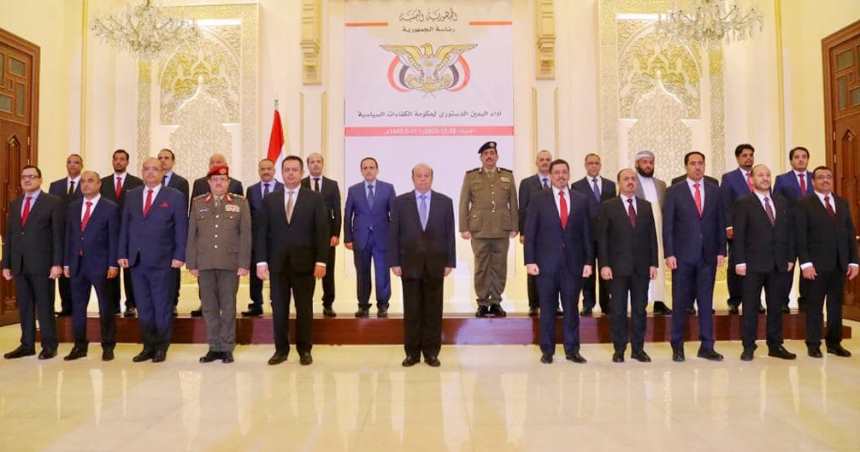 الحكومة اليمنية ترحب بالمبادرة السعودية: مضامين تتفق ومواقفنا