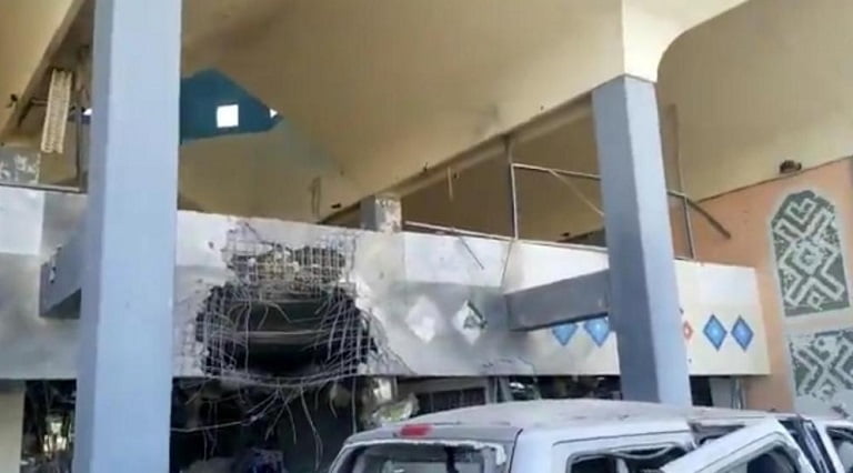 الحكومة اليمنية: مليشيات الحوثي نفذت الهجوم على مطار عدن