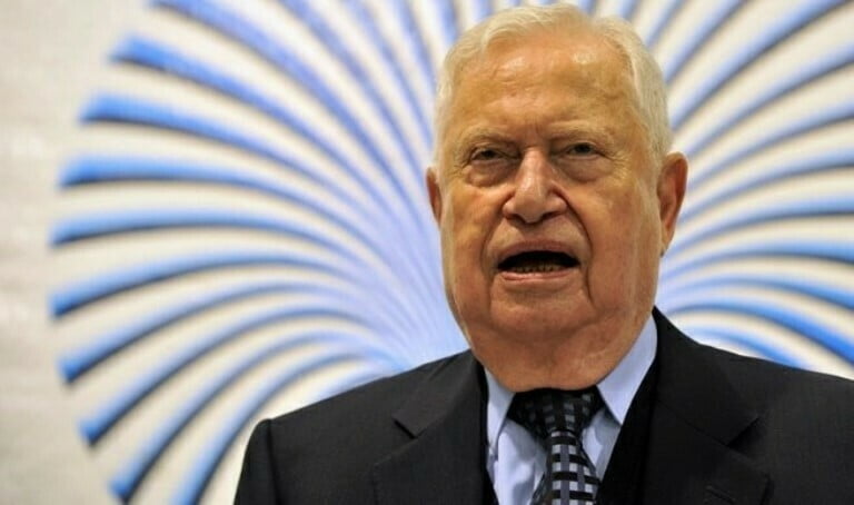 مركز نشوان يعزي برحيل المفكر العربي الكبير خير الدين حسيب.. من هو؟