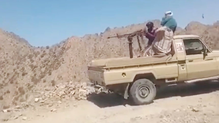 تعز: معارك عنيفة في جبهة مقبنة والجيش يعلن مقتل 36 حوثياً