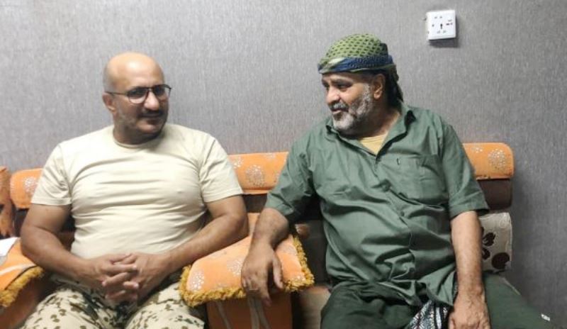 طارق صالح باستقبال العميد الورد: جهود وساطة بُذلت قبل عملية تحريره