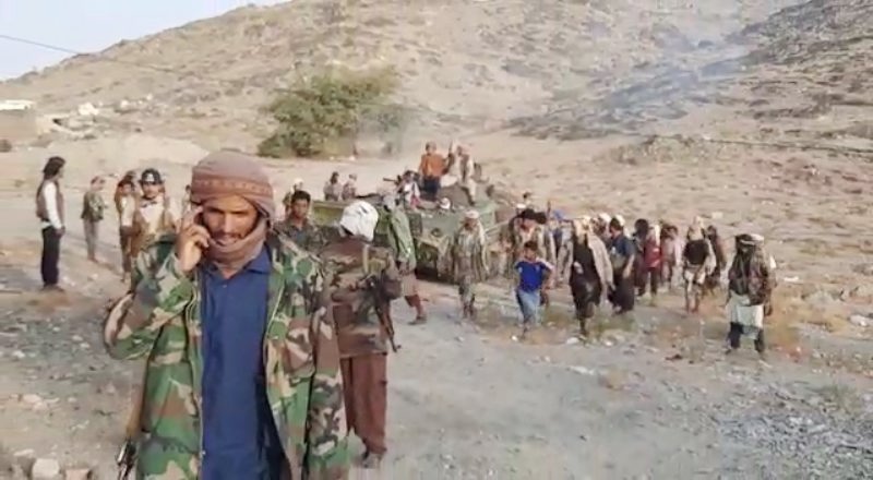 البيضاء: الجيش والمقاومة يواصلان التقدم بعد تحرير مركز مديرية الزاهر