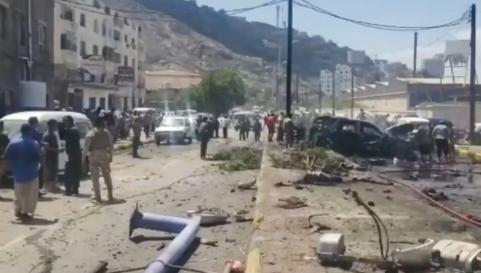 انفجار يستهدف محافظ عدن لملس وسقوط قتلى وجرحى