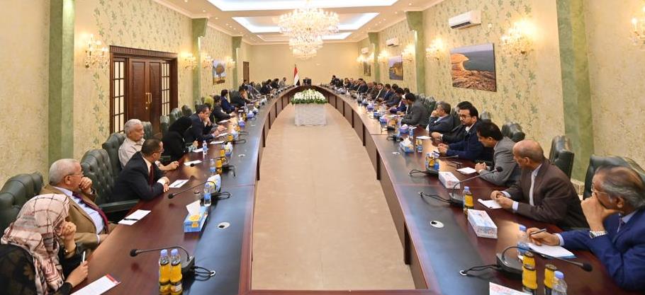 مجدداً.. الرئاسة تحذر من حسابات تنتحل اسم رئيس وإعلام مجلس القيادة