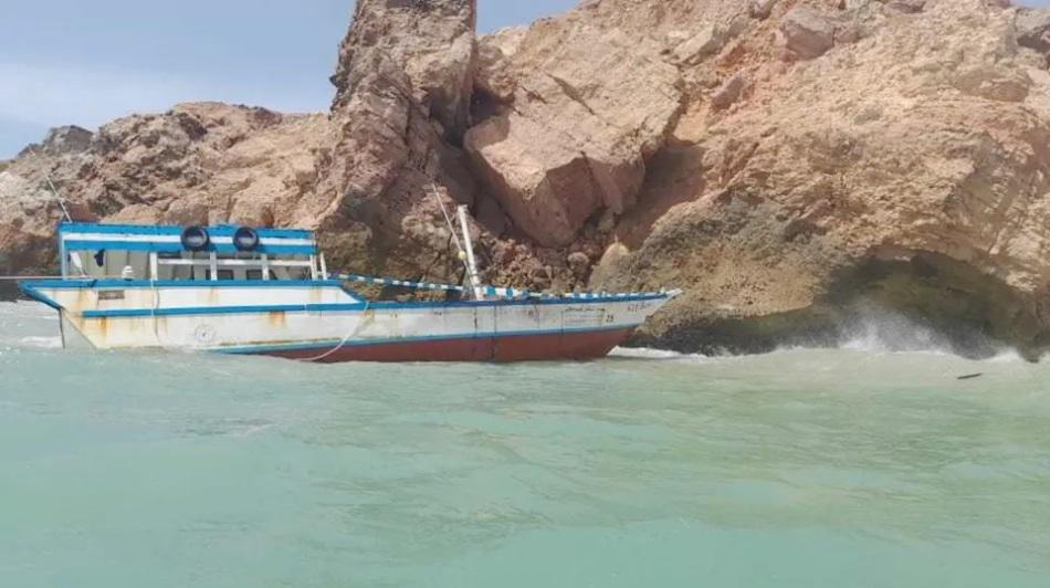 الصومال يضبط شحنة أسلحة مهربة من اليمن