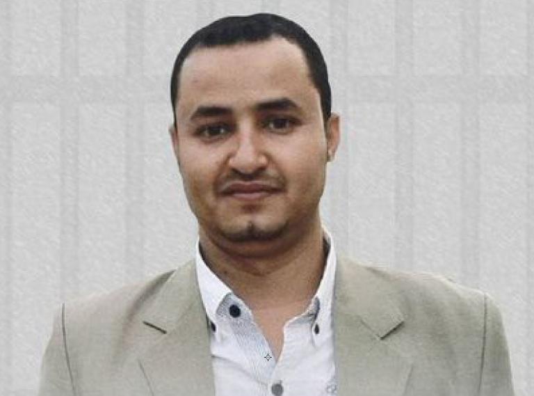 الصحفيين اليمنيين: توفيق المنصوري بوضع حرج والحوثي يتحمل المسؤولية