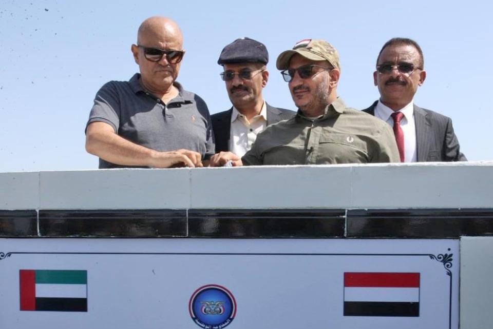 طارق صالح يهنئ تعز بعودة شريانها الرئيسي: عانت الحصار الظالم