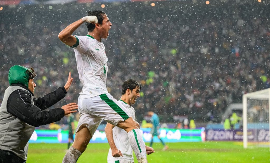 المنتخب العراقي يتصدر على حساب السعودية وسط أمطار غزيرة