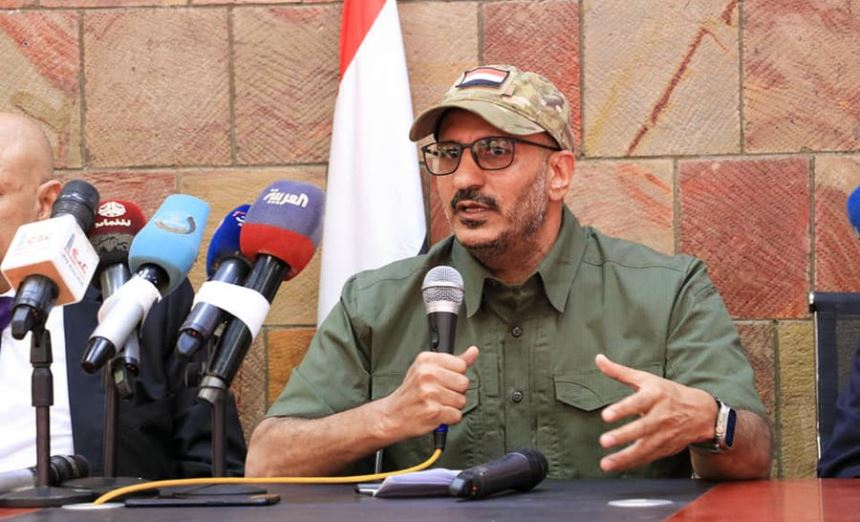 تفاصيل اجتماع طارق صالح في تعز وتدشين مشروع مياه
