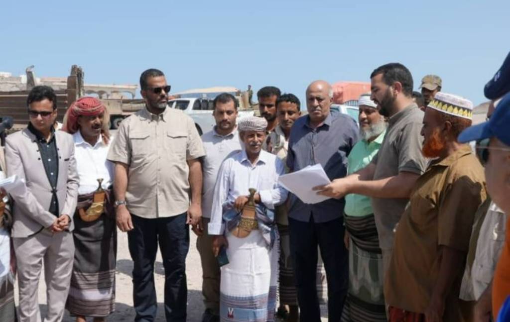 إنسانية المقاومة الوطنية تسلم موقع مشروع مياه المندب للمقاولين