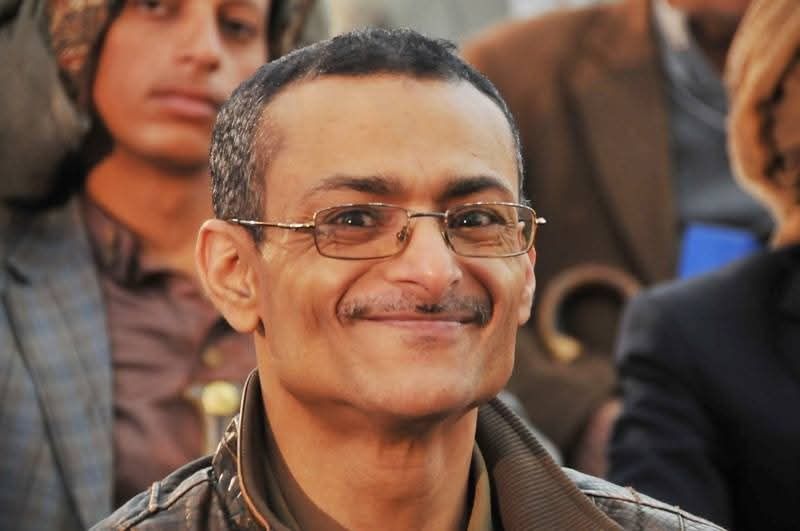 عادل الأحمدي.. الشاعر والقضية